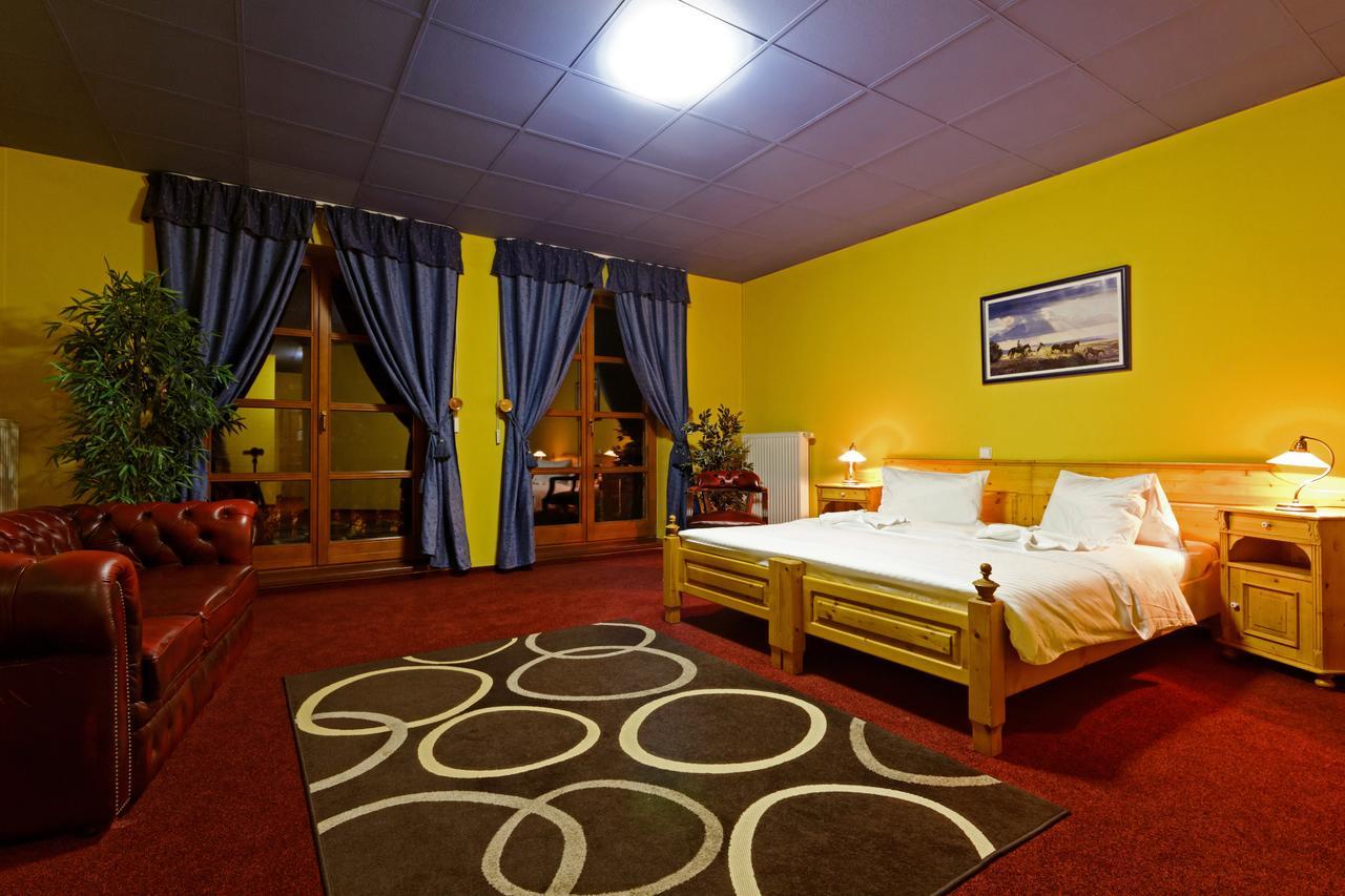Casino & Hotel Eldorado Česká Kubice エクステリア 写真
